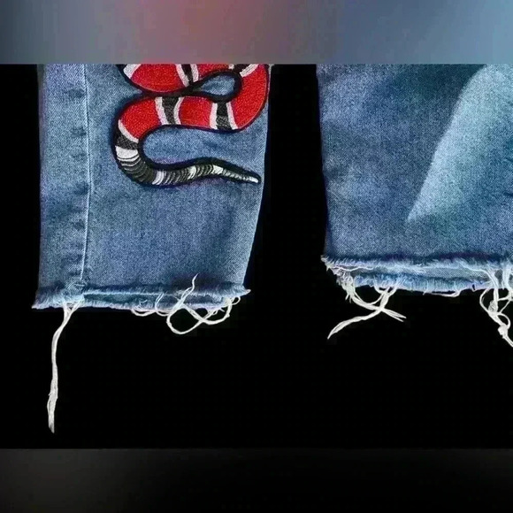 H&M &Denim Straight Leg High Waisted Embroidered/Distressed Jeans Sz 32 (US 0) - Picture 10 of 12